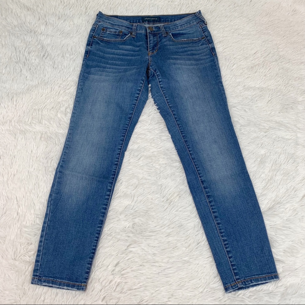 Aeropostale women’s size 4 short‎ jeans jeggings blue low rise